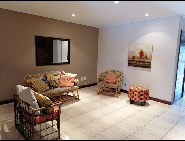 3 BEDROOM APARTMENT RENTED IN HUMEWOOD